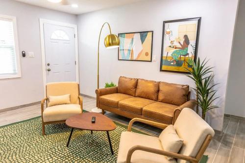 Trendy Home by Jet Skis Parks & Art Hotspots in 可可納特中區