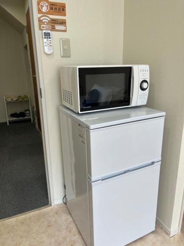 nitta201 paradise homestay, 4 minutes to the nearest station, direct access to Narita and Haneda airports