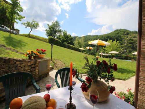 Balkons/terase, Apartment in Marche with Pool & Terrace in Apecchio