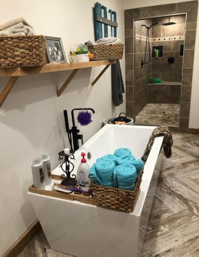 Cedar cross cabin in Demopolis