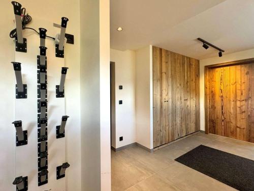 Chalet spacieux aux Allues, 12 pers., sauna, terrasse - FR-1-180-662 in Les Allues