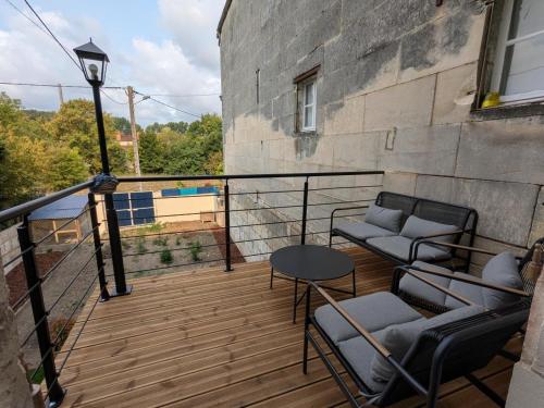 Charmante maison XIXe sur Jarnac avec 3 chambres, cour privative & parking - FR-1-653-280 in Gondeville
