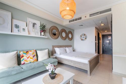 HAVN - Studio Apartment in Goldcrest Views, JLT, Dubai (photo 9)