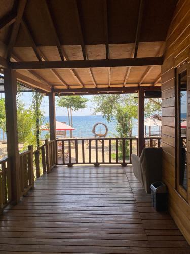 Han's Villa in ซัมบาวา