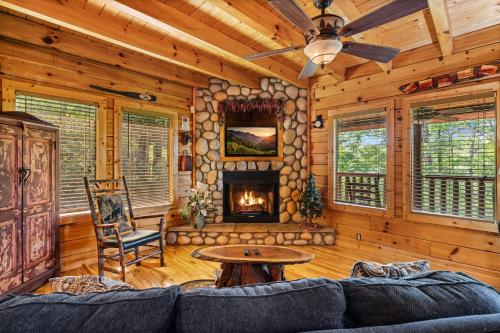 Nine Bears Home Close to Gatlinburg in Sevierville, USA
