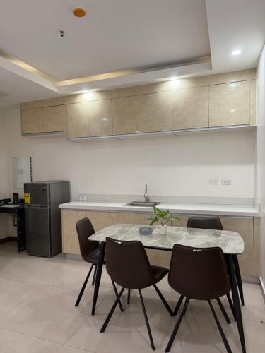 2 AC in 1 Room JCAL Building Near Manila Airports MOA OKADA, Manila (foto 6)