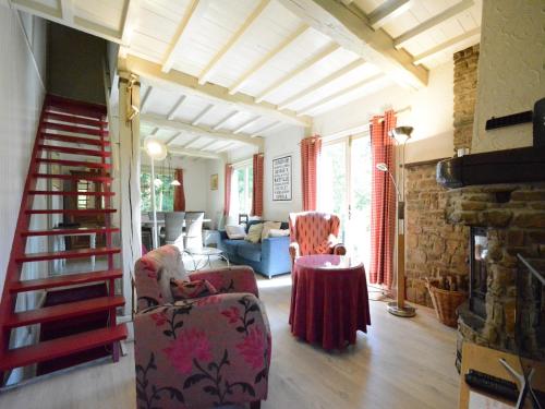 Chalet in Bièvre for 9 Person, Bièvre (photo 10)