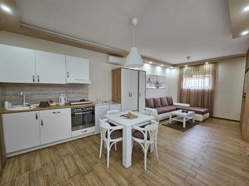 köök, Apartmani i sobe Gromilovic in Sombor
