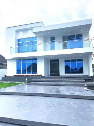 IFEMIDE ESTATES - LUXURY HOMES in Akure