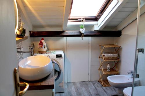 Attic in the heart of Como - Kiko's Attic, Como (zdjęcie 9)