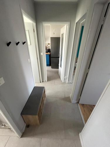 T2 moderne proche centre avec balcon et wifi in Saint-Lo