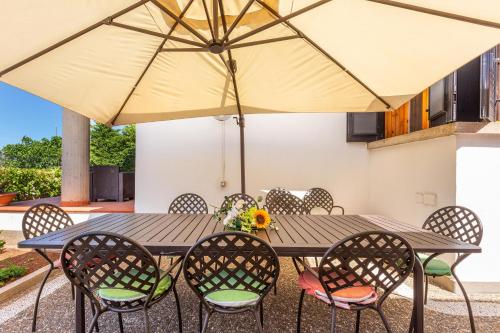 Villa di Carmen by BarbarHouse