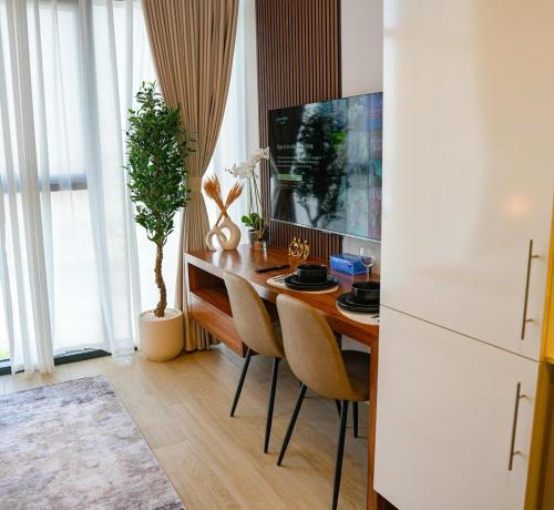 Cozy Studio with Big Terrace in Azizi Riviera - image 8
