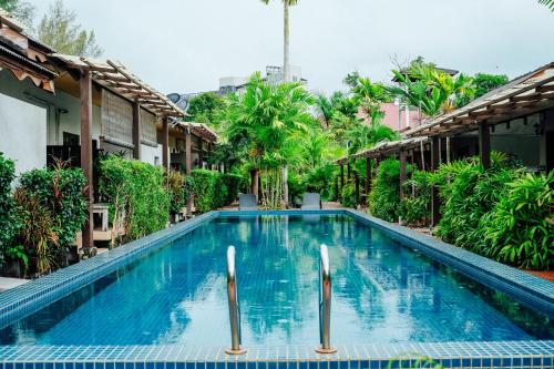 Tropical Langkawi, Pantai Cenang