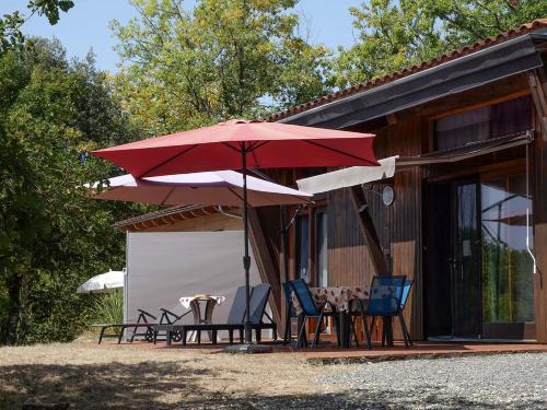 Iekārtas, maison avec jolie vue in Saint-Leon-sur-Vezere