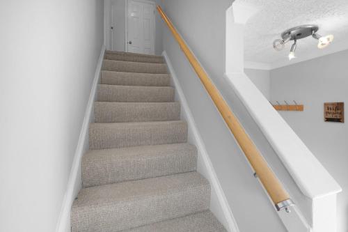 Keel Drive Modern 3-Bedroom 2-Bathroom Home