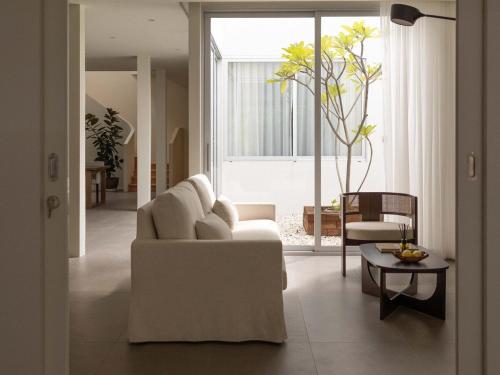 Private Contemporary House near Old Town – khách sạn tại Wua Lai