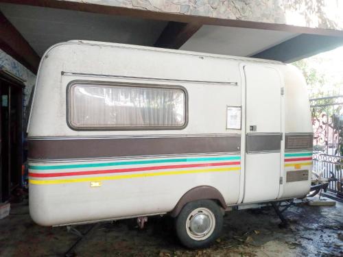 Caravan Hotel have TV & Netflix, Bangkok (zdjęcie 10)
