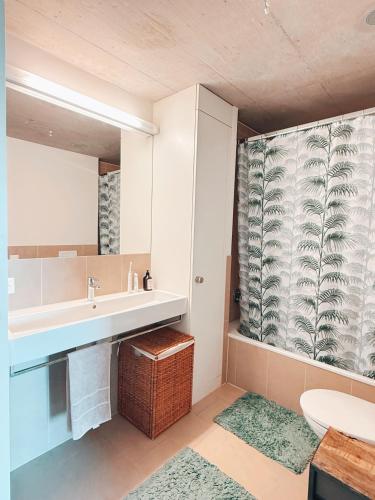 Bathroom, Boho Oase 8min zum Zurich HB in Dietikon