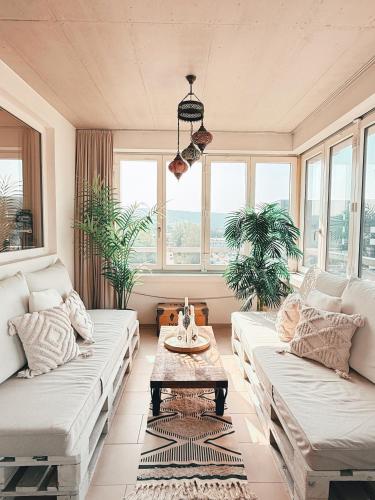 Balcony/terrace, Boho Oase 8min zum Zurich HB in Dietikon