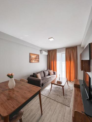Roes Appartment 3, Tirana