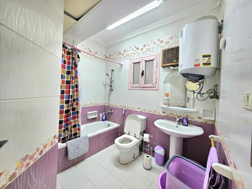 4 bedroom Apartment with 11 beds - image 9