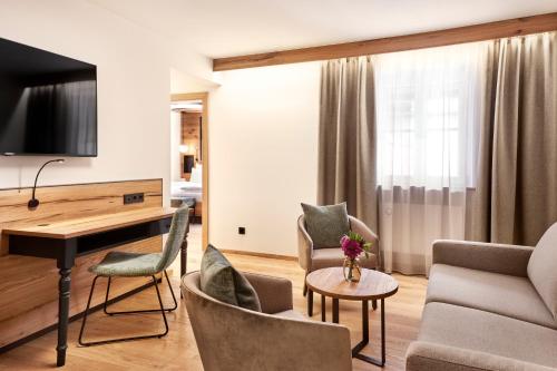 Hotel Gsteig Room Type - Family Suite