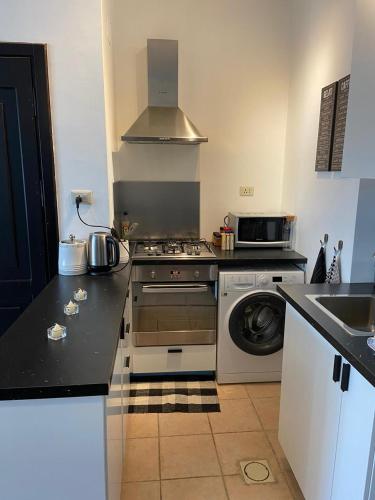 Studio for Rent in Jabal Alweibdeh-Amman - Jordan in Al Jizah