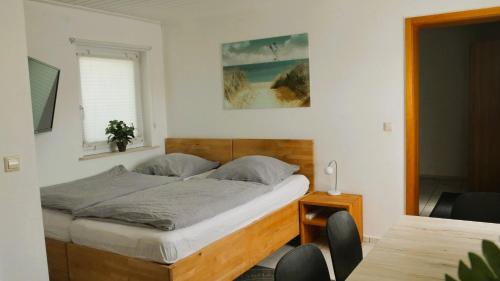 Gemütliche, einfache Unterkunft mit vier Betten, Küche, Bad, Ettlingen (foto 4)