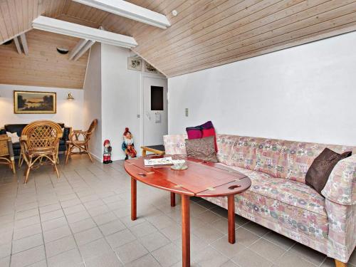 5 person holiday home in Væggerløse in 伊德斯特納