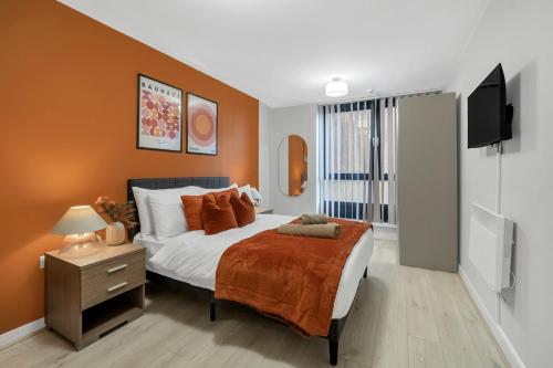 Stylish London Apartment by Canning Town Station
