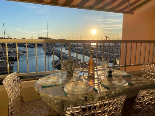 Appartement Le Cap d Agde vue directe sur le port