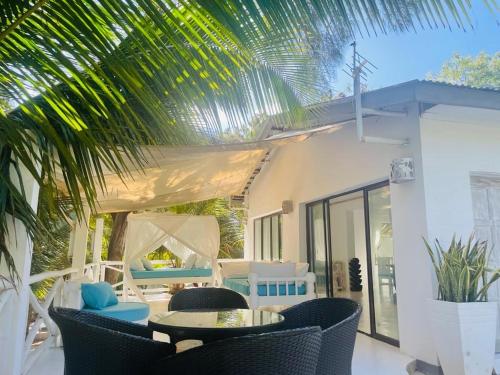 Malindi Beach front 3bedroom in Malindi