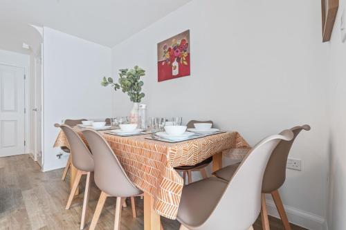 53 Stylish 4 Bed Home 2 Full 1 Half Bath Free Parking, Birmingham (fotografie 4)