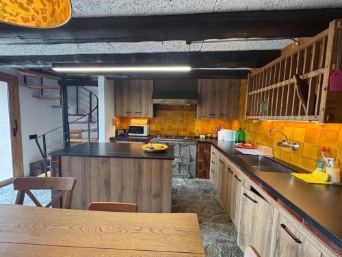 Cal Blanch allotjament rural Cerdanya in Isovol