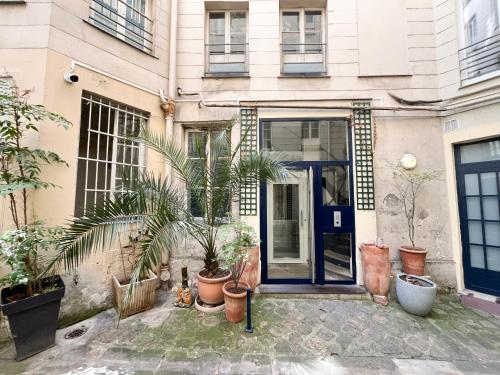 Urban Flat 02 - 4 Bedrooms Flat in center of Paris - image 9