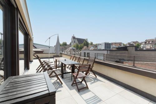 Exclusive Rooftop Duplex Penthouse - 200sqm - 280 Panoramic Views - Downtown, Basel (Foto 10)