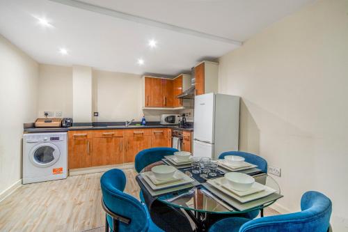 2 Bedroom flat in West Midlands Suitable for long term bookings, Birmingham (photo 9)