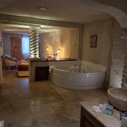 卫浴间, Tatli Kaya Otel in 厄古普城