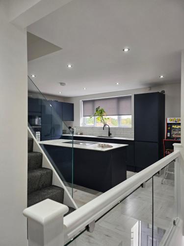 Luxury 3 bed next to city centre