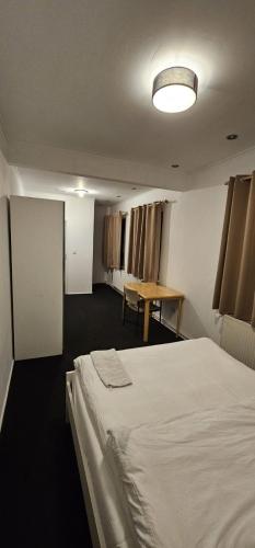 Zimmer in Würzburgerstraße, Brémy (fotografie 6)