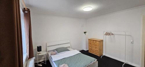 Zimmer in Würzburgerstraße, Brémy (fotografie 2)