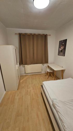 Zimmer in Würzburgerstraße, Brémy (fotografie 10)