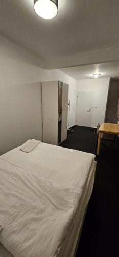Zimmer in Würzburgerstraße, Brémy (fotografie 9)
