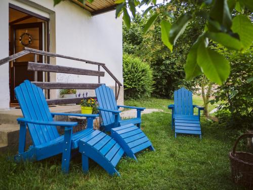 Terra Farma Cottage, cozy urban escapes here! in Kožlí