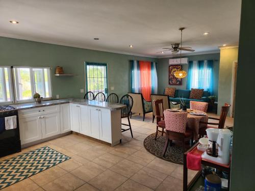 Pepper Hill Manor in Steventon