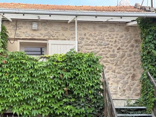 Domaine St georges in Laragne-Monteglin