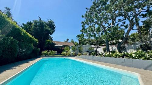 Dresden B & B, Los Angeles (photo 6)