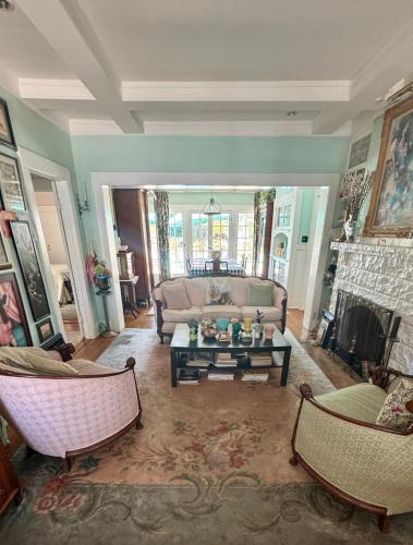 Dresden B & B, Los Angeles (photo 7)