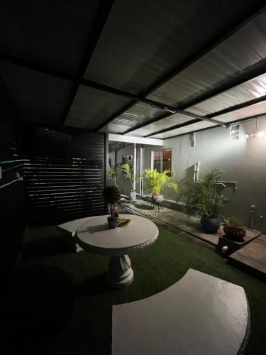 สวน, Cozy Comfy Budget Friendly in แคล็กซ์ตั้น เบย์